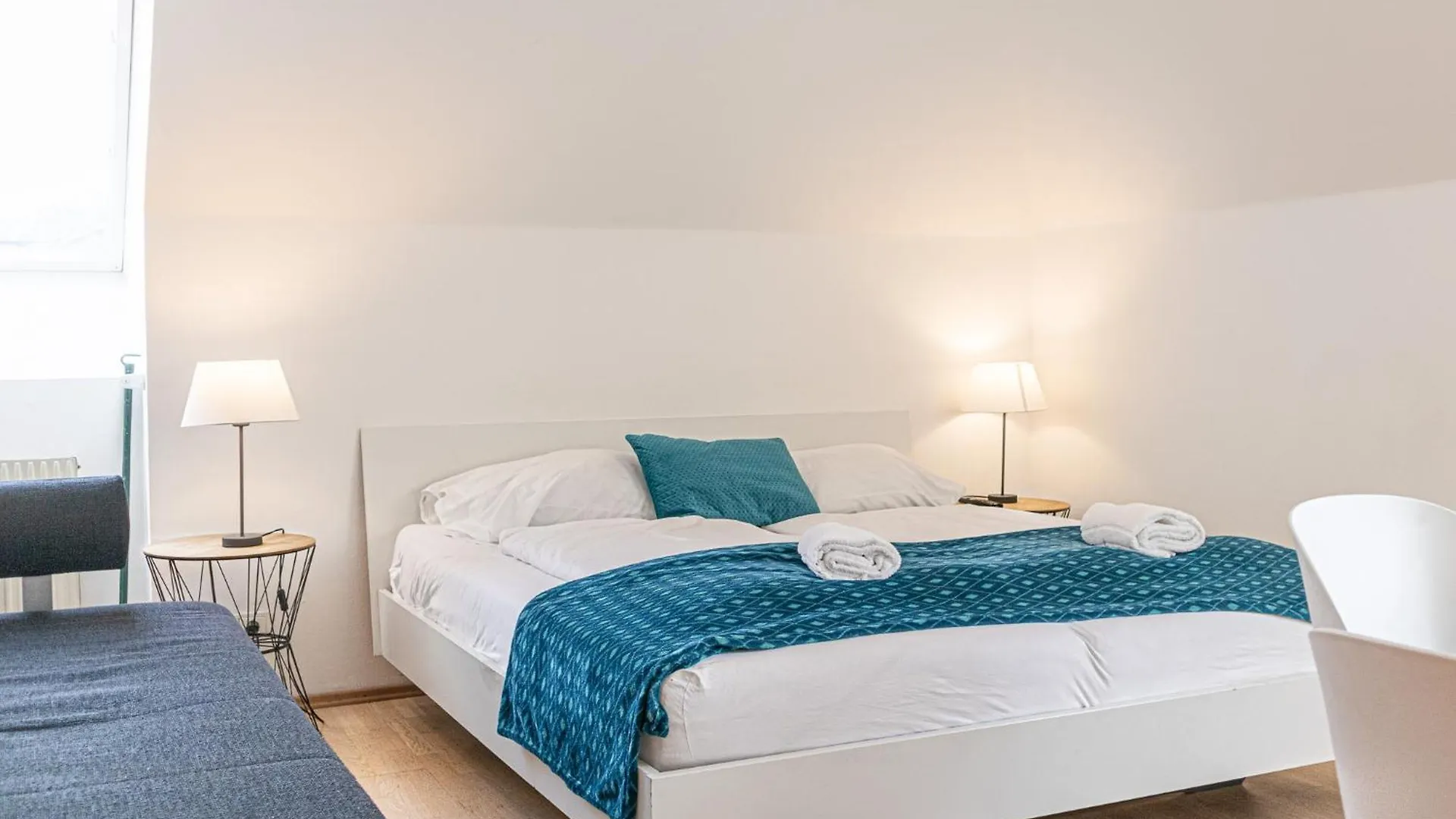 Charming 2 Apartments Ideal For Extended Stays Вена